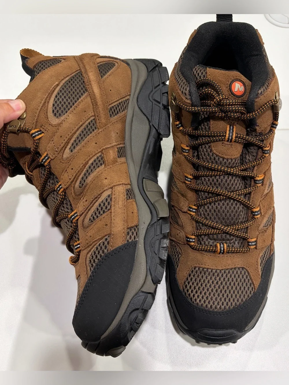 Merrell Men's Size 11.5 Moab 2 Mid Waterproof Hiking Boots Brown Earth NWT